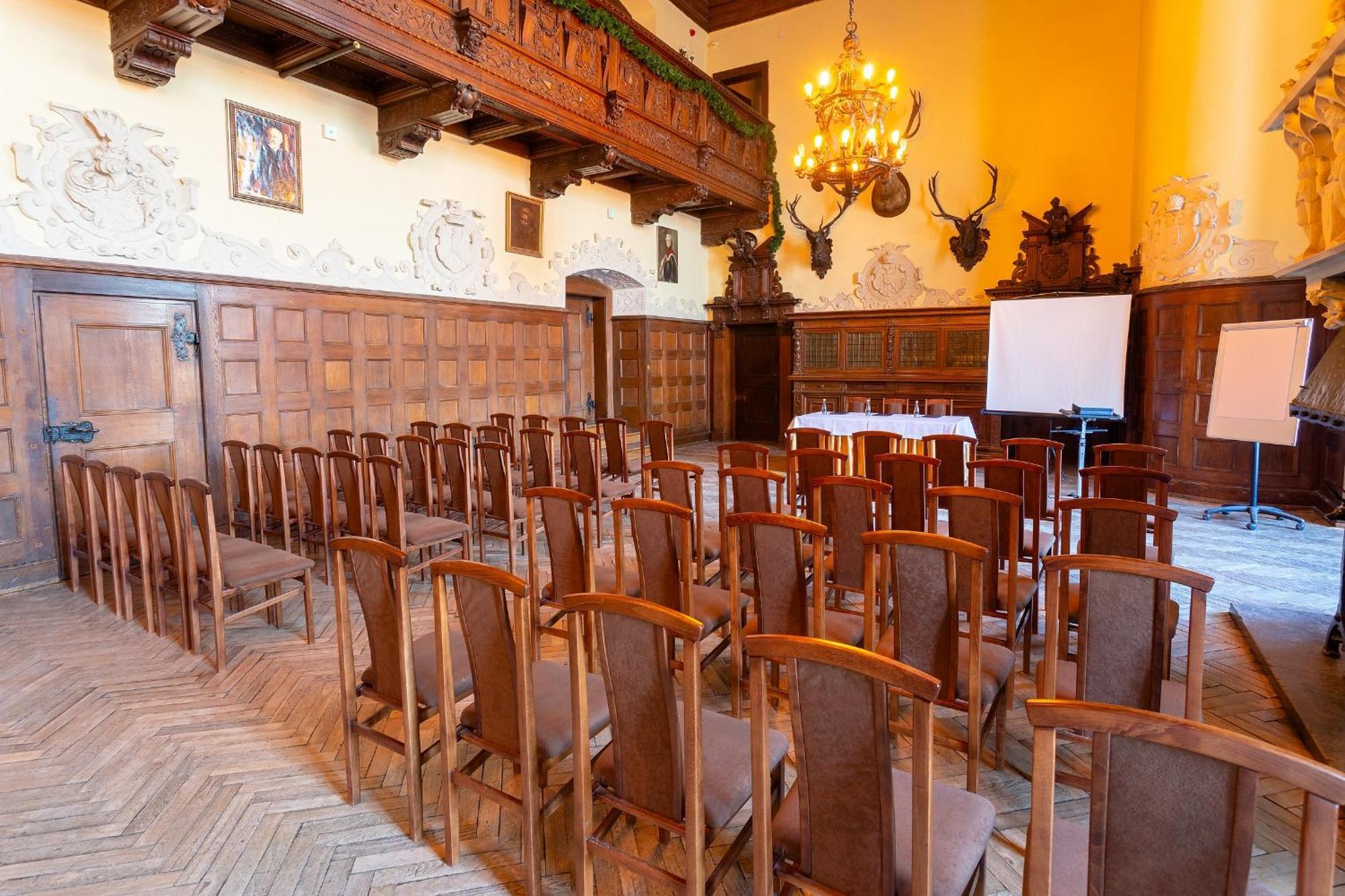 Zamek Czocha Aparthotel 3*